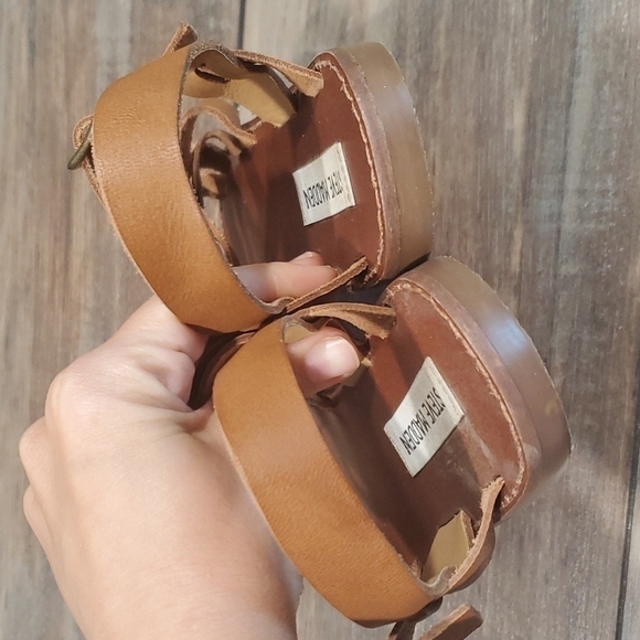 Steve Madden Like New Sweeti strappy shoes sandals flats sz 8M - Picture 6 of 11